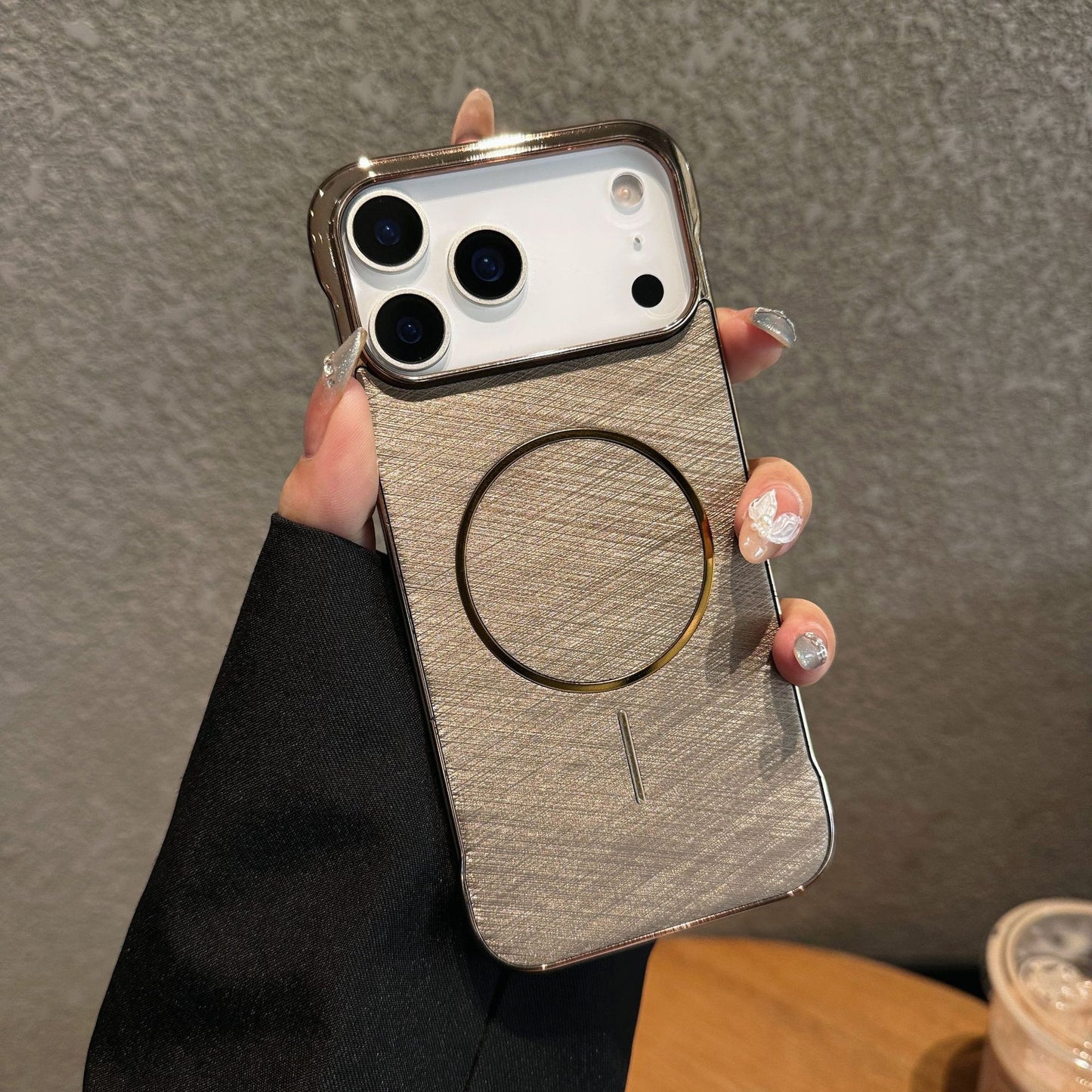 New Electroplating Frameless Magnetic Phone Case